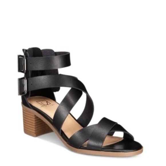 Material Girl Danee Block Heel City Sandals - Picture 1 of 5